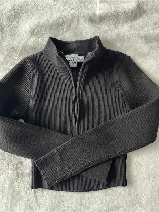 Princess Polly Sweaters - Princess Polly Black Ribbed Half-Zip Cropped Sweater